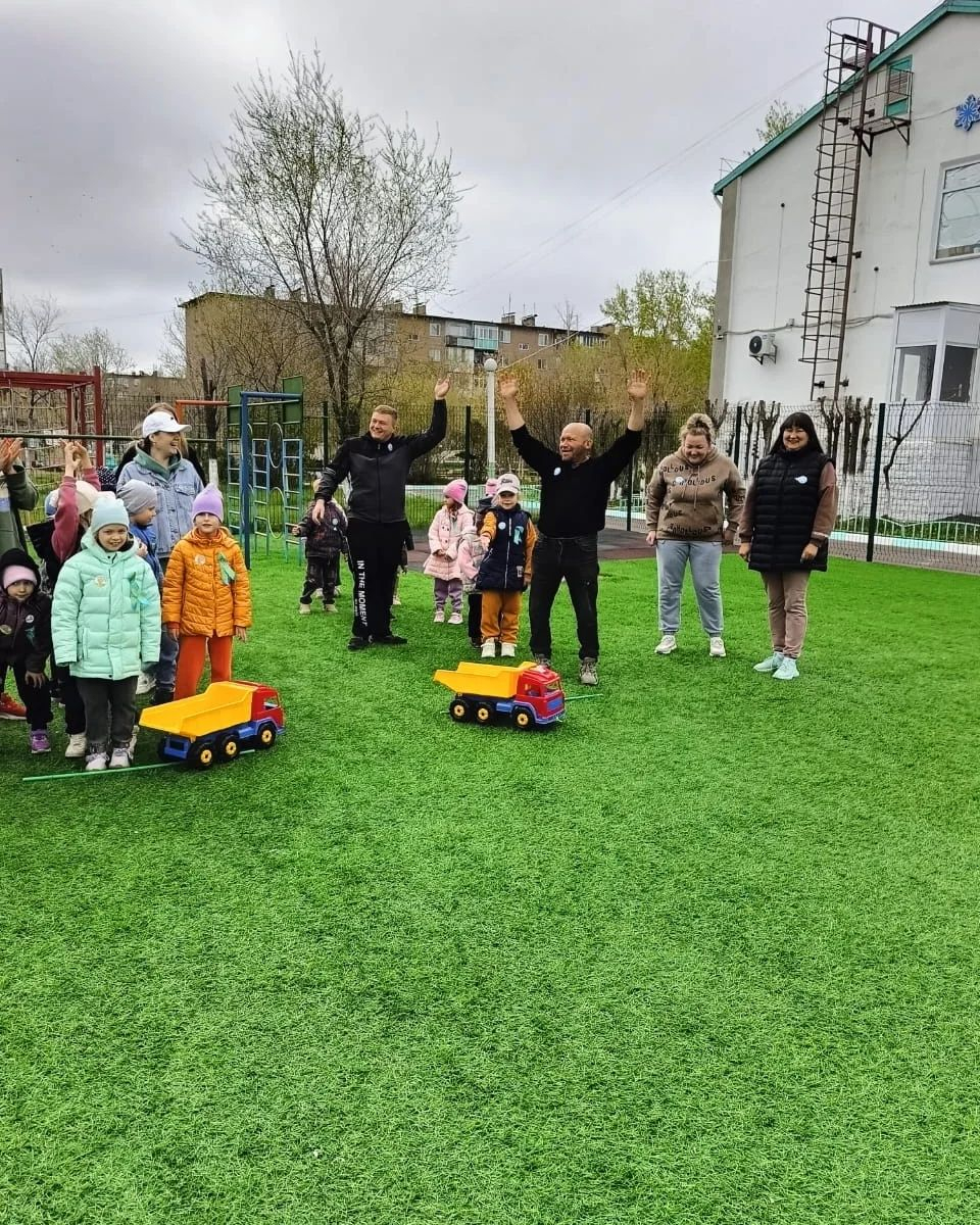 Әкелер мен батылдық күні.