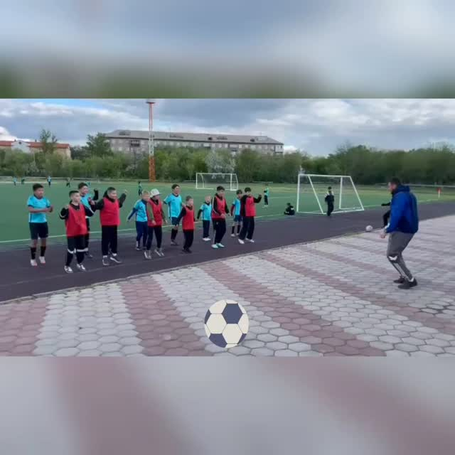 Энергия, движение и командный дух — всё это про наших ребят, юных футболистов! Они не сидят на месте, ведь спорт — это не только здоровье, но и сила характера. Они приняли участие в челлендже - Будь Бодрым.