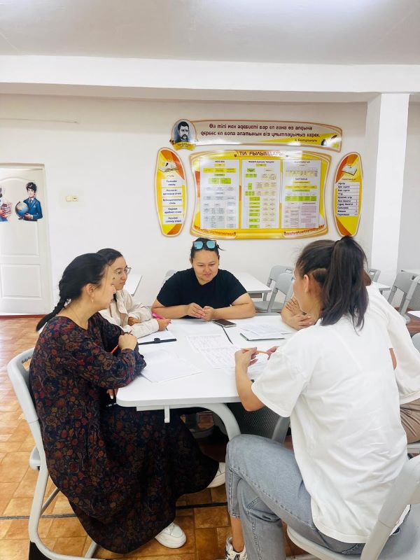 2025–2026 оқу жылына арналған қазақ тілі мен әдебиеті пәні бірлестігінің отырысы 25 тамыз айында өткізілді.