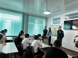 Буллингтің алдын алу, интернеттегі алаяқтық