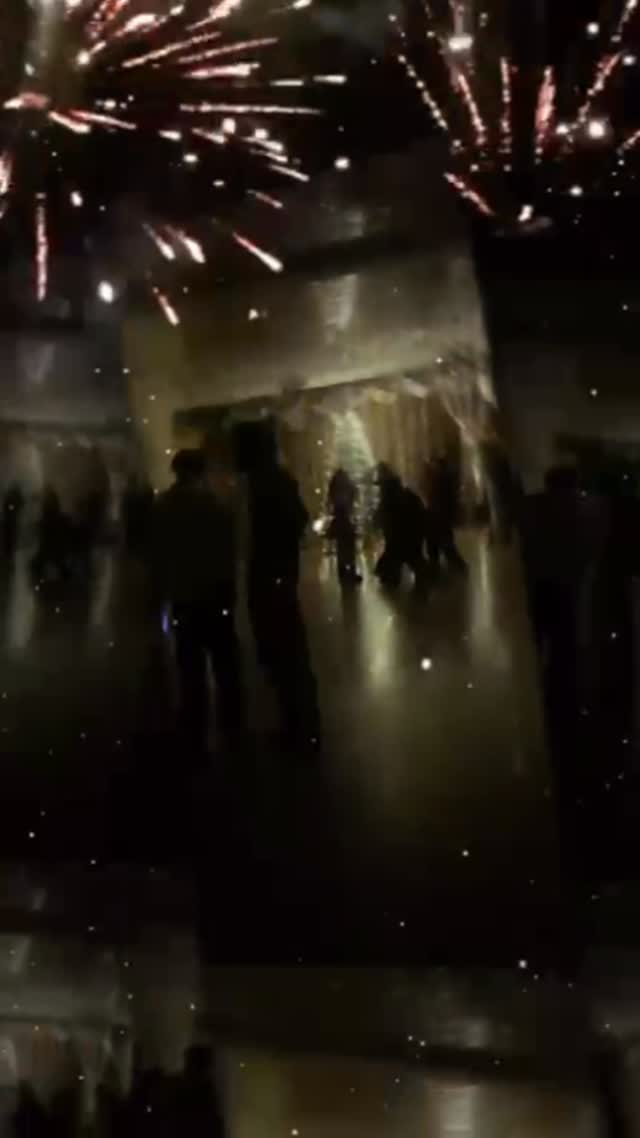 Жаңа жылдық дискотека біздің мектепте жоғары сынып оқушылары үшін көңілді және шынымен мерекелікті өтті. ????✨