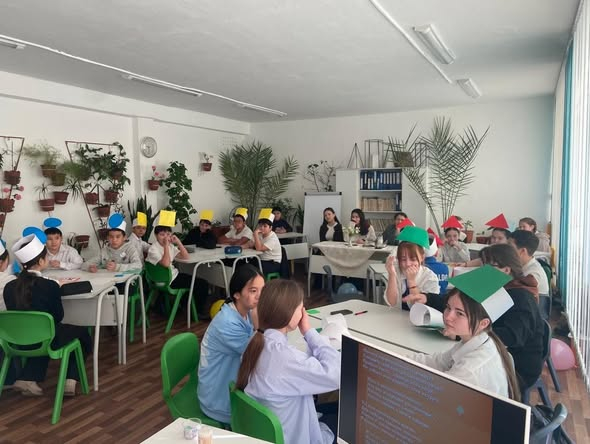 Математикалық сауаттылық апталығы шеңберінде 6-сынып оқушылары арасында «Брейн-ринг» зияткерлік ойыны өткізілді.