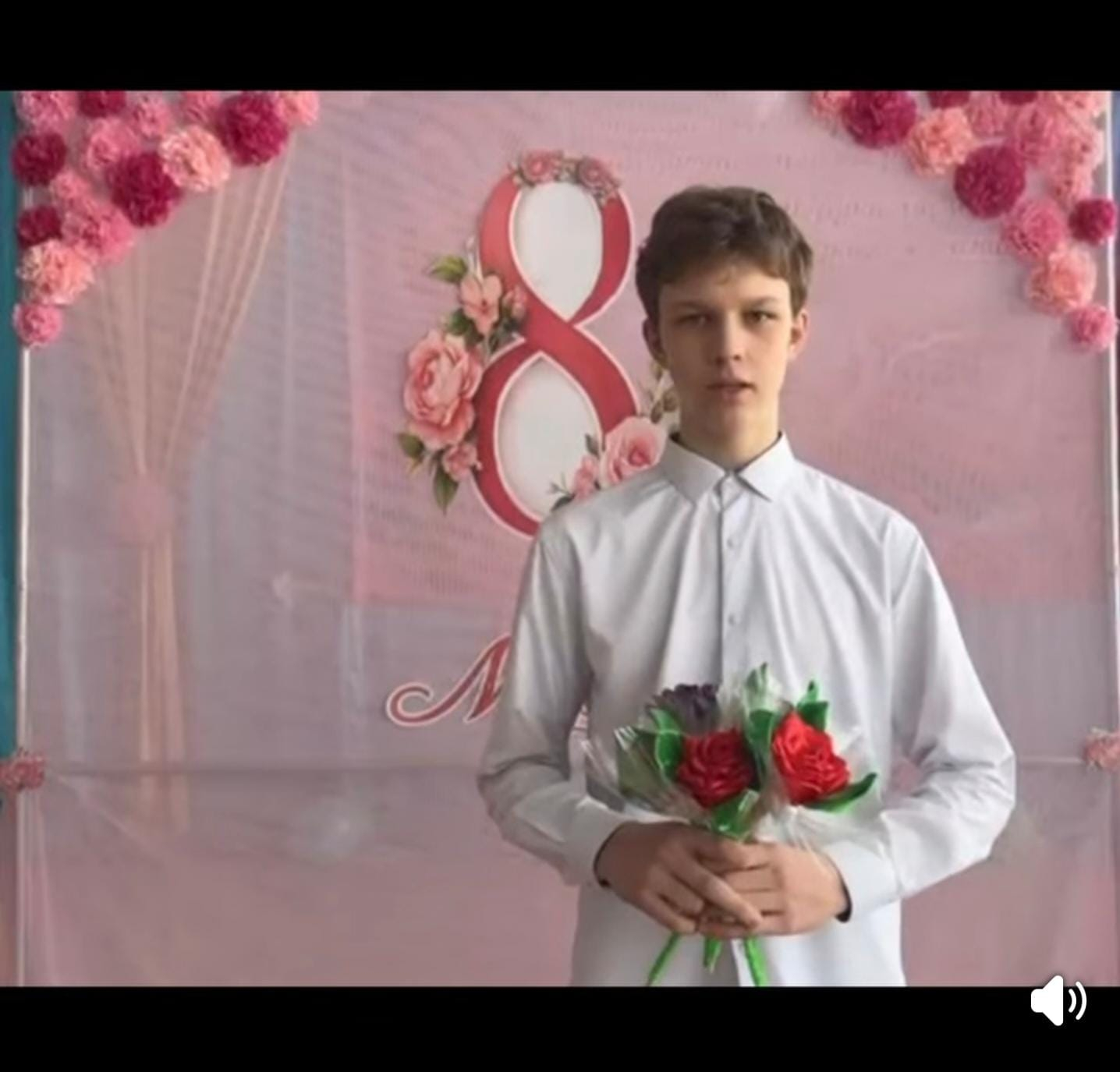 Видеоролик со словами поздравления, посвящённый прекрасному весеннему празднику — 8 Марта.