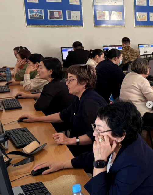 М.Жұмабаев атындағы жалпы білім беретін мектеп-гимназиясында педагогтар арасында «Оқитын ұлт» жобасы аясында тестілеудің І кезеңі өткізілді.